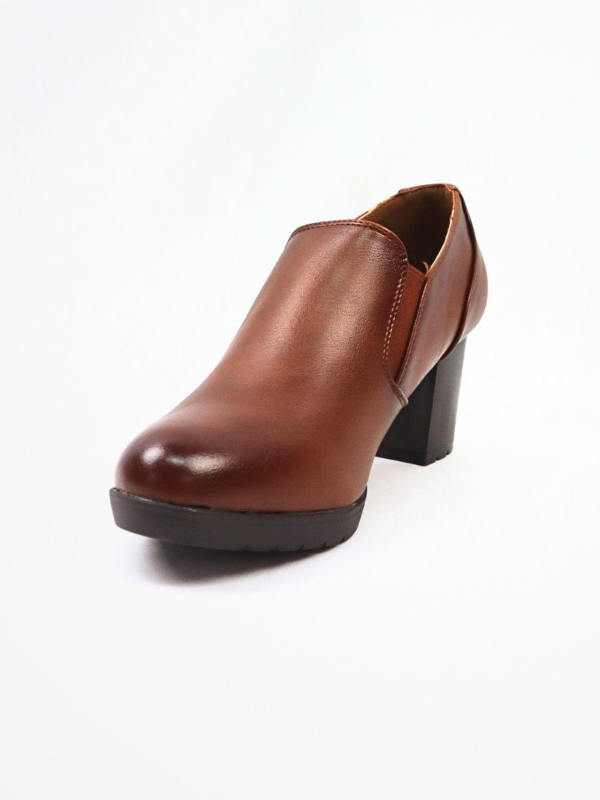 zapato Abotinado con tacón -mujer-