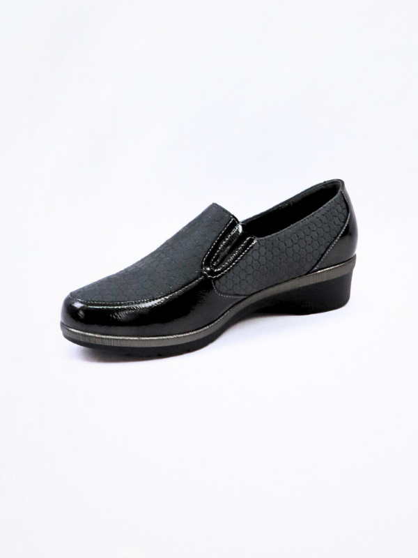 zapato mocasín con cuña -mujer-