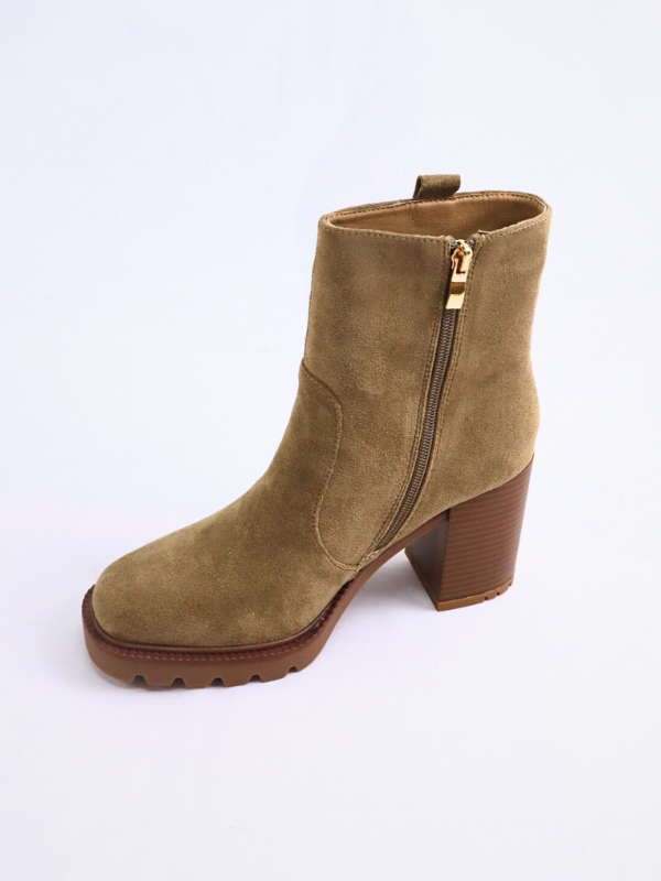 Botín camel de tacón