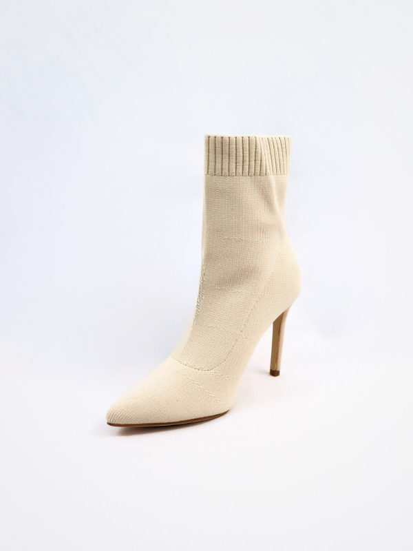 Botines tacón beige