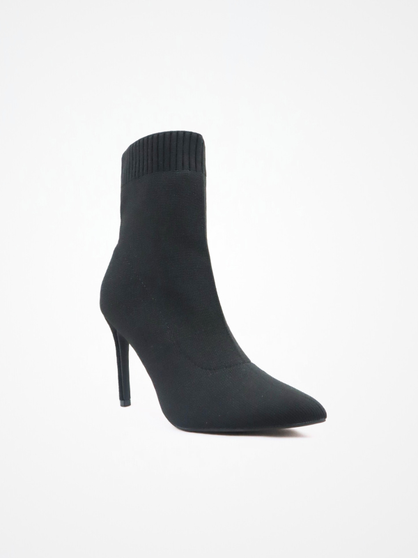 Botines tacón negro