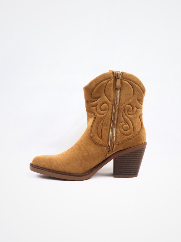 Botines cowboy baja camel