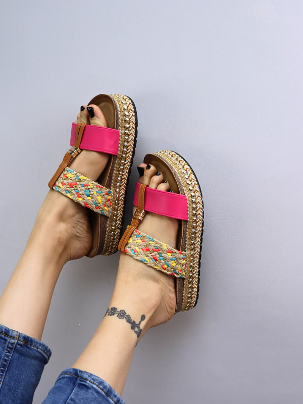 Sandalias con plataforma... 2