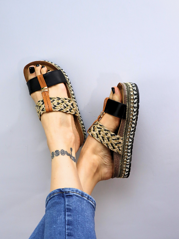 Sandalias con plataforma... 2