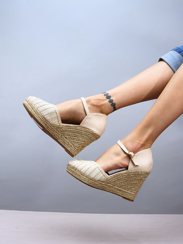 Wedge sandals