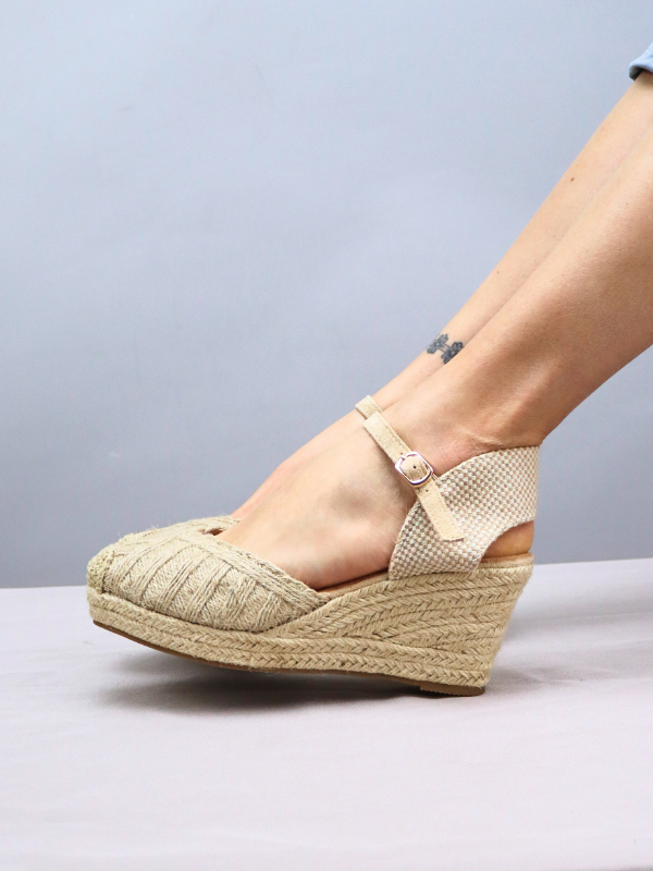 Low wedge espadrille