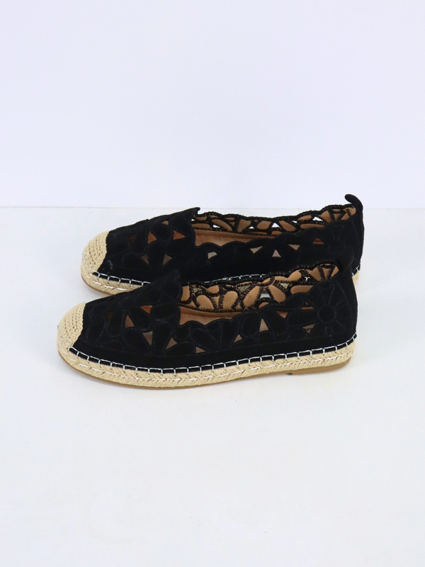 Floral embroidered espadrille