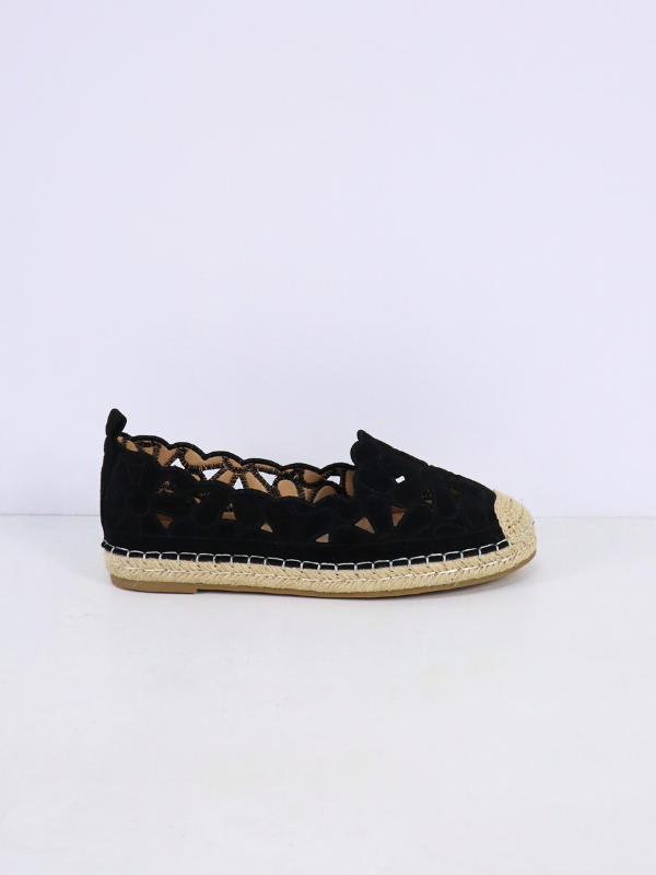 Floral embroidered espadrille