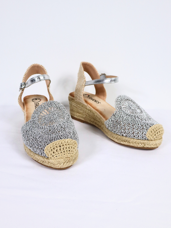 Low wedge espadrille