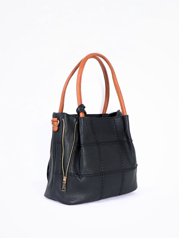 Shoulder bag with handle