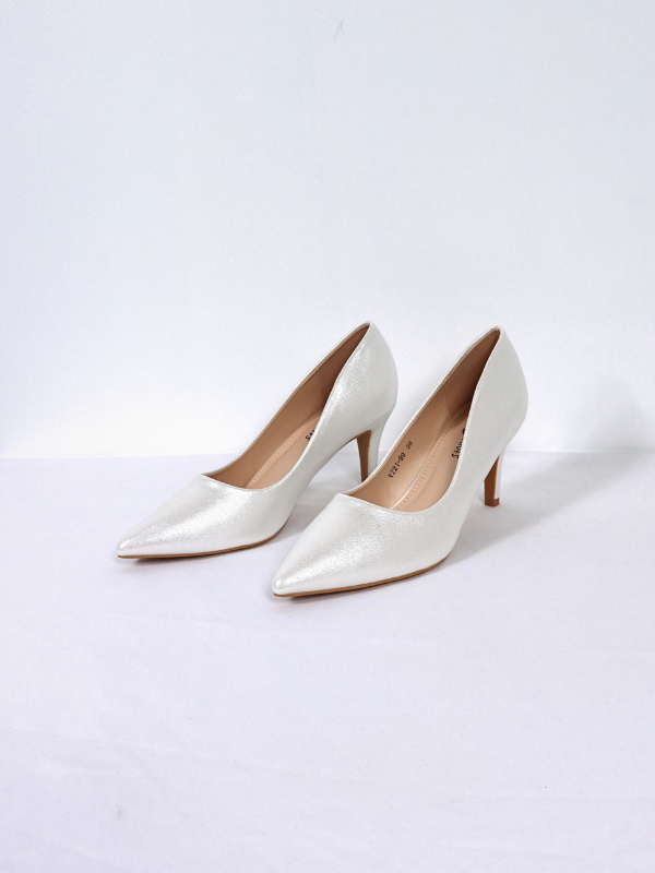 thin heel shoes