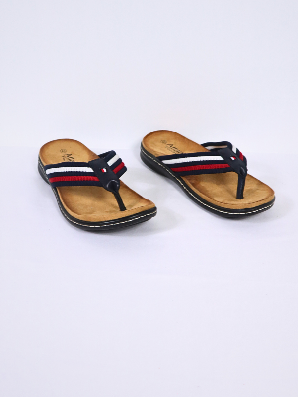 Men's toe sandal.