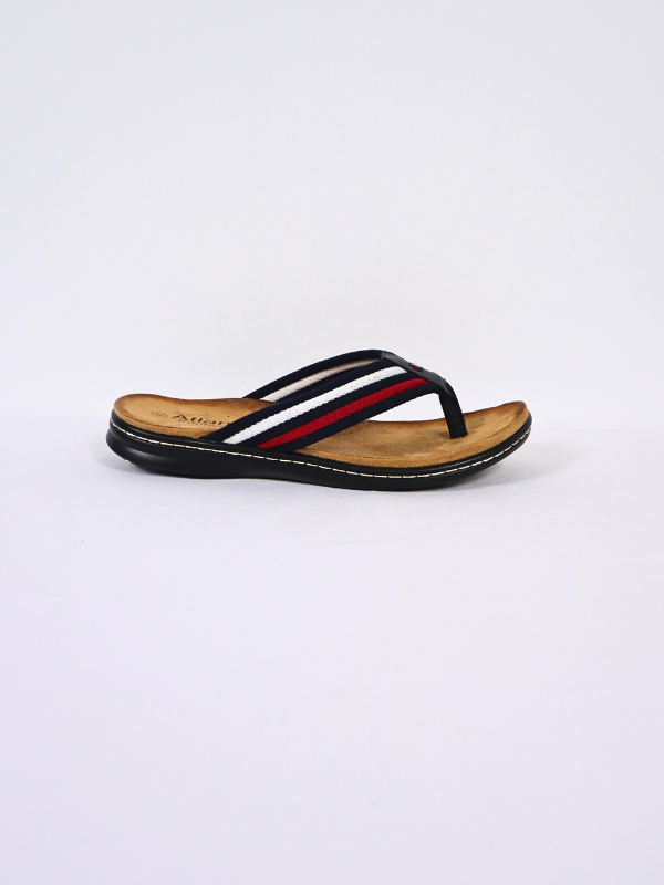 Men's toe sandal.