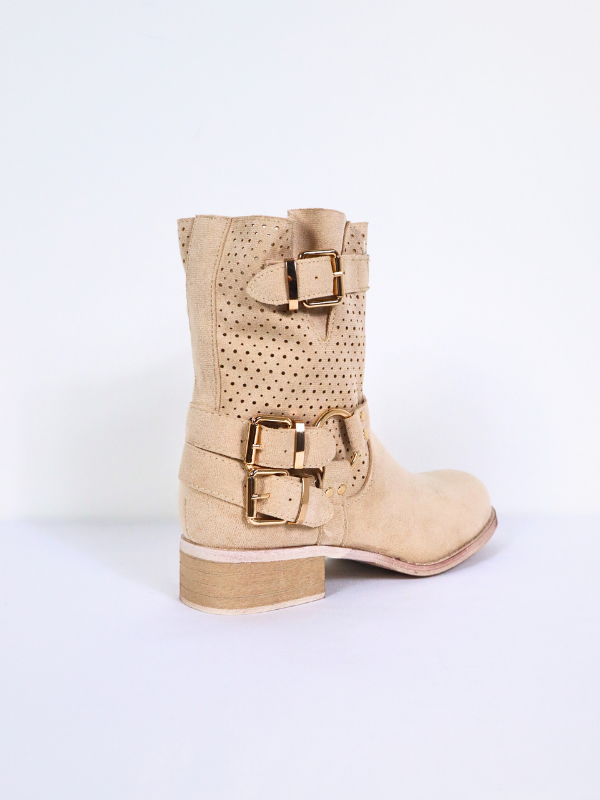 Low heel ankle boots - beige