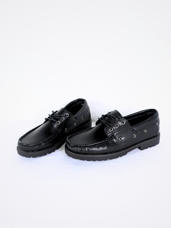 Black nautical shoe