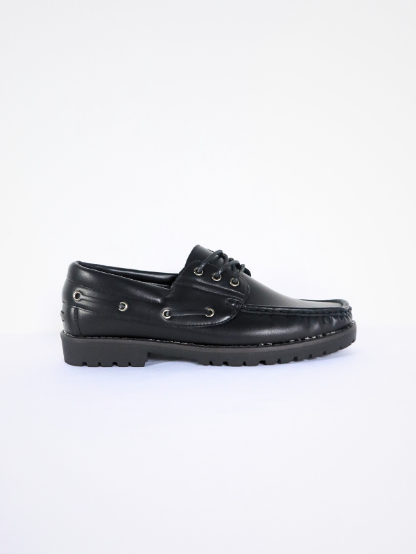 Black nautical shoe