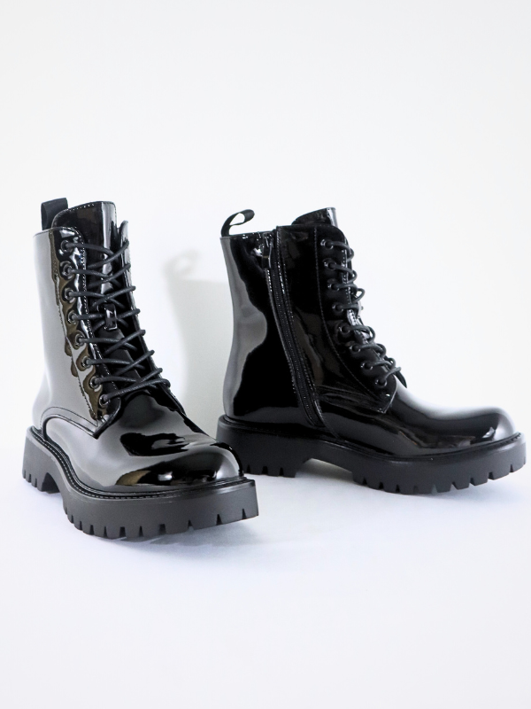Black patent boots 2