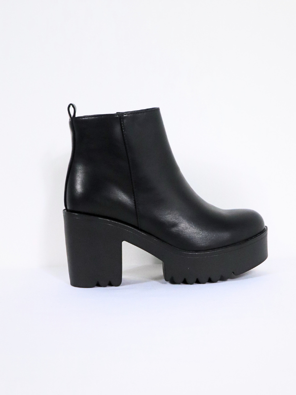 Platform heel boots
