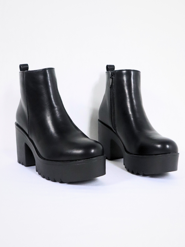 Platform heel boots