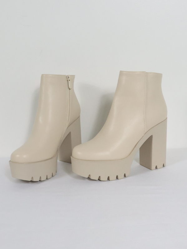 Beige boots with platform -... 2