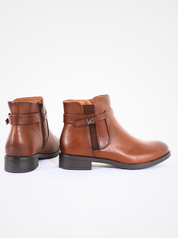 Botines marrón tacón bajo