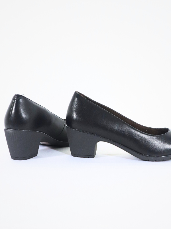 Zapatos salon tacón negro